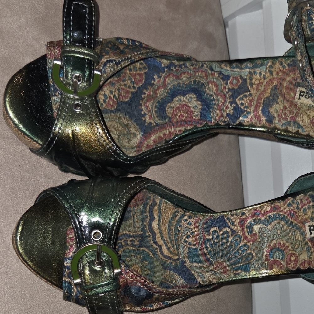 Not Rated Paisley Heels in Green and Brown - Picture 7 of 15